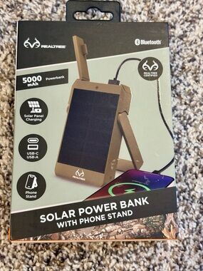 Realtree Brown Solar Power Bank with Phone Stand - Tan/Brown